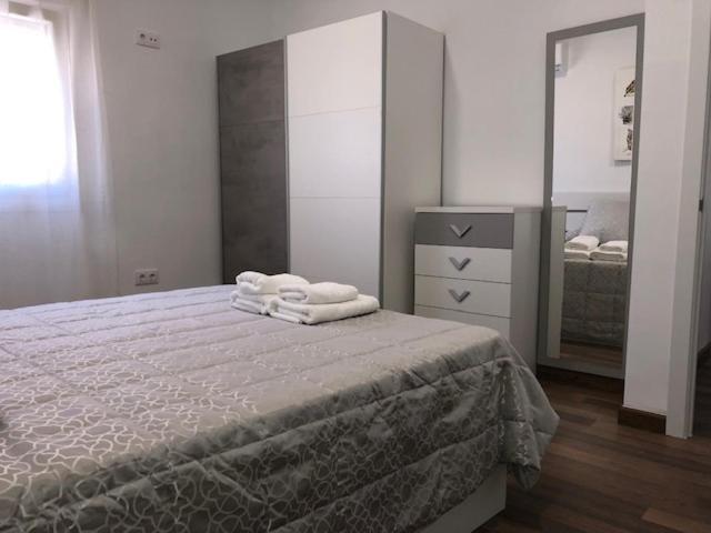 Rg Apartamentos อัลเมรีอา ภายนอก รูปภาพ